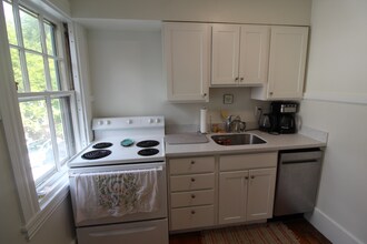 35 Concord Ave in Cambridge, MA - Building Photo - Building Photo