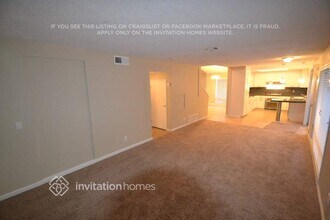 5905 Telesco Way in Carmichael, CA - Foto de edificio - Building Photo