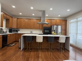 5447 Serviceberry St in Centreville, VA - Building Photo