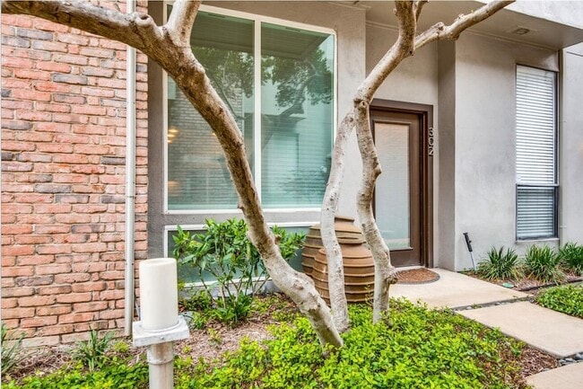3940 Buena Vista St in Dallas, TX - Foto de edificio - Building Photo