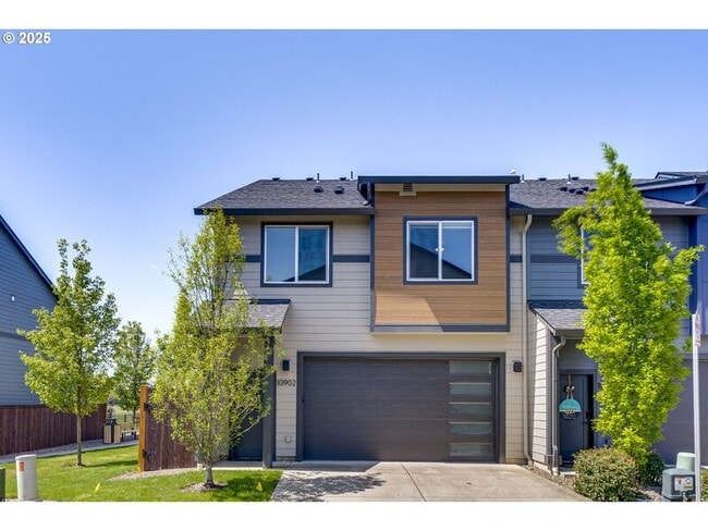 property at 10902 NE 119th Pl