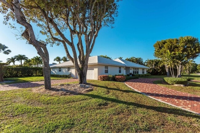 835 Canary Walk in Delray Beach, FL - Building Photo - Building Photo