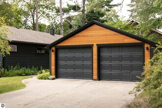 604 Sixth St in Traverse City, MI - Building Photo - Building Photo