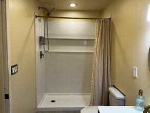 2235 Sunset Dr, Unit #2 in Julian, CA - Foto de edificio - Building Photo