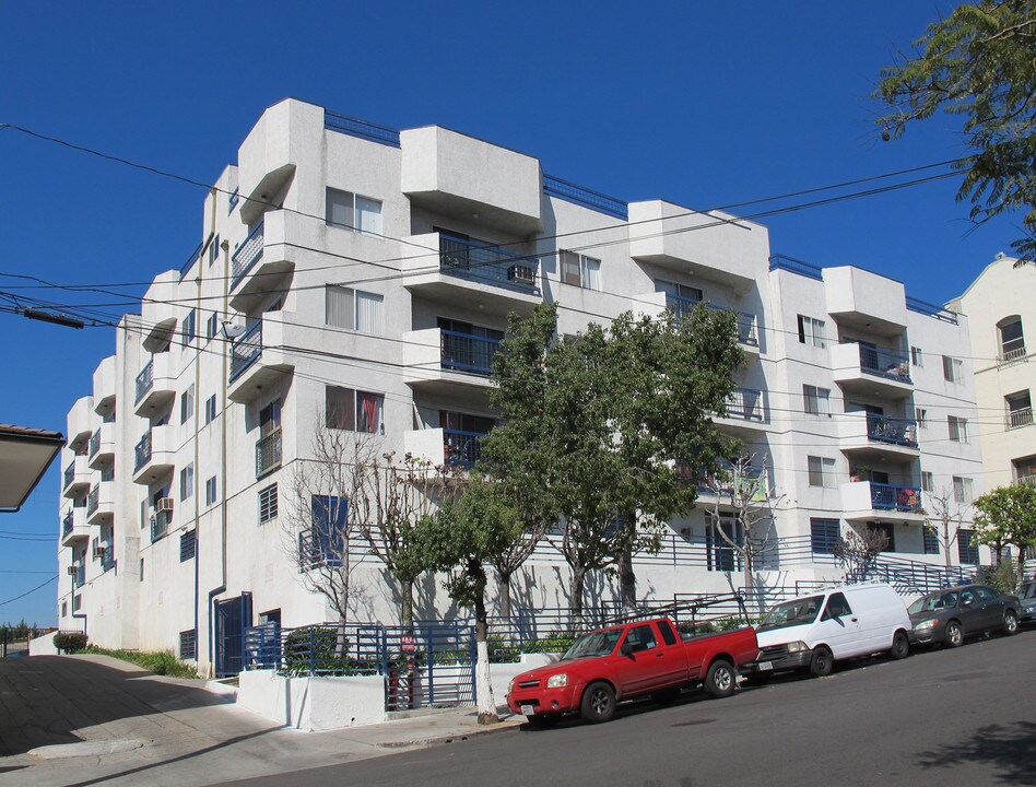 Greenview Apartments in Los Angeles, CA - Building Photo