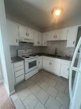 7985 Shady Oak Trail in Charlotte, NC - Building Photo - Building Photo