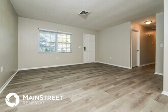 5743 Brook Loop in Lakeland, FL - Foto de edificio - Building Photo