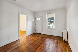 9391 McDougall in Hamtramck, MI - Building Photo - Building Photo