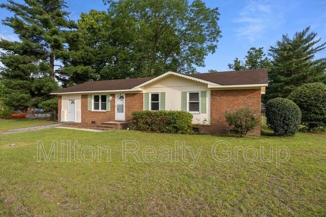 54 Rolling Springs Dr in Spring Lake, NC - Building Photo - Building Photo