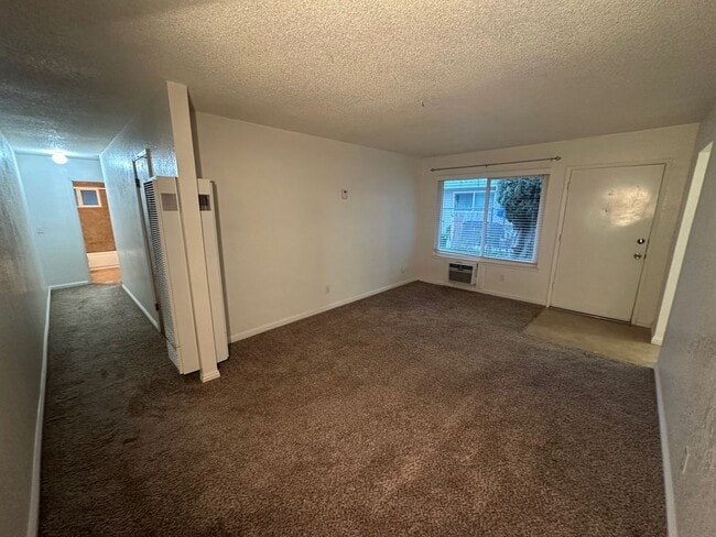 7643 Milldale Cir in Elverta, CA - Building Photo - Building Photo