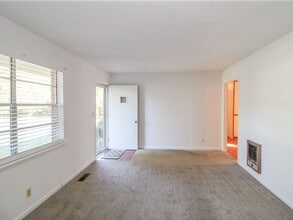 29402 8th Ave E in Ardmore, AL - Building Photo - Building Photo