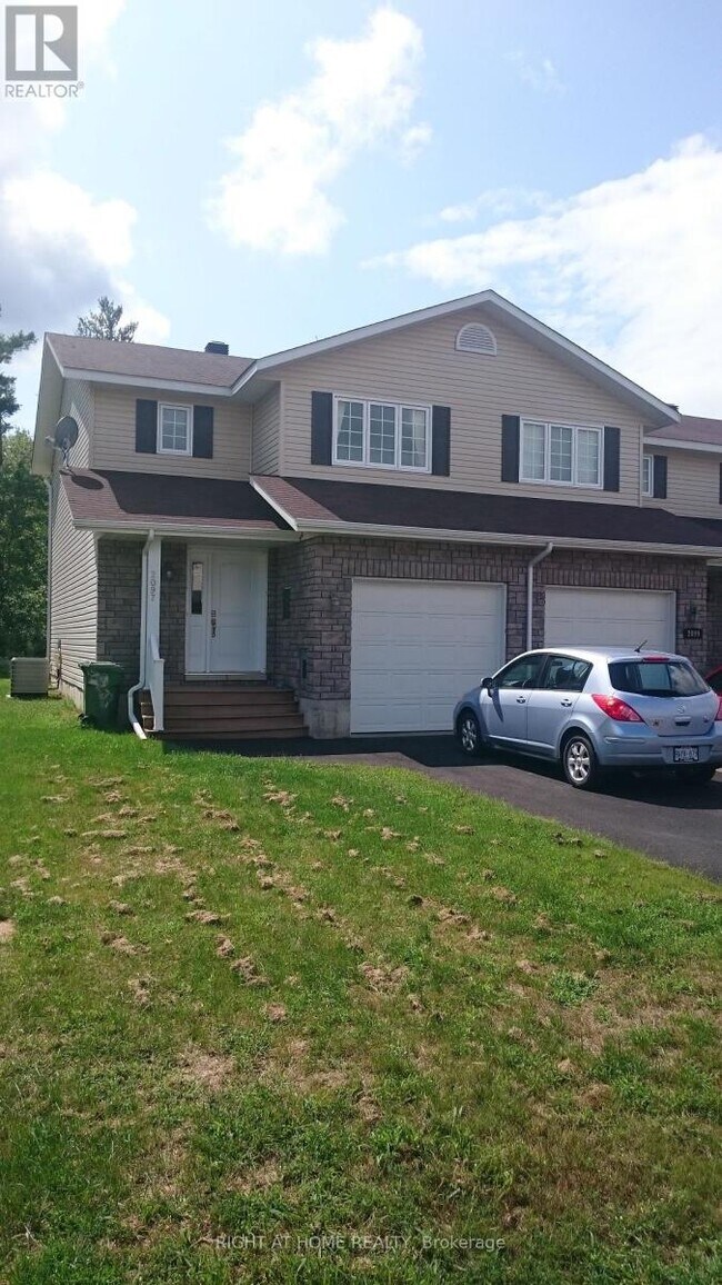 property at 2097 Sandstone Crescent