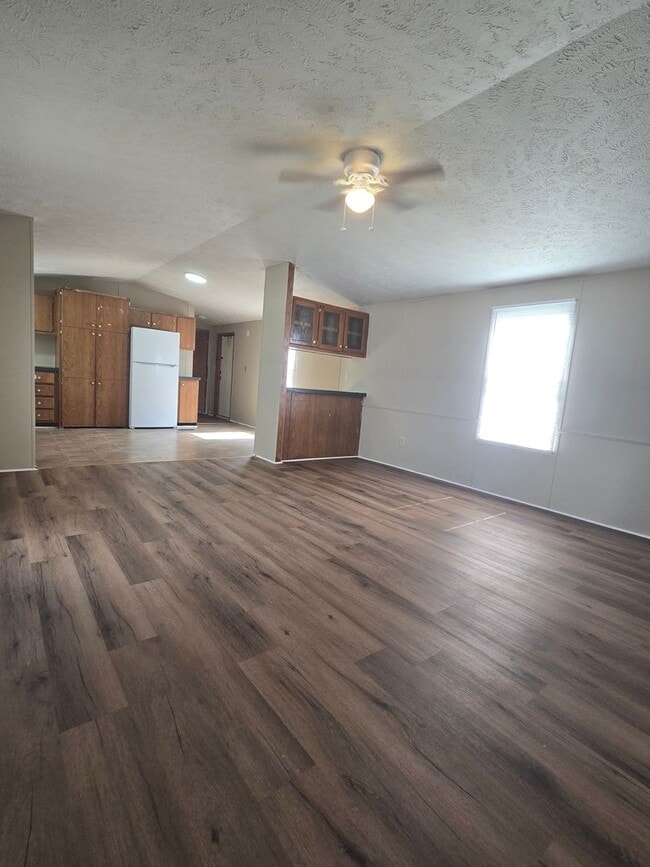 property at 509 Edison Ct