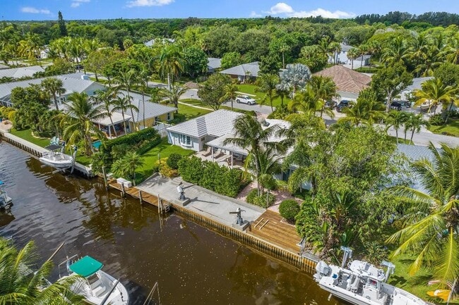 18150 Perigon Way in Jupiter, FL - Building Photo - Building Photo