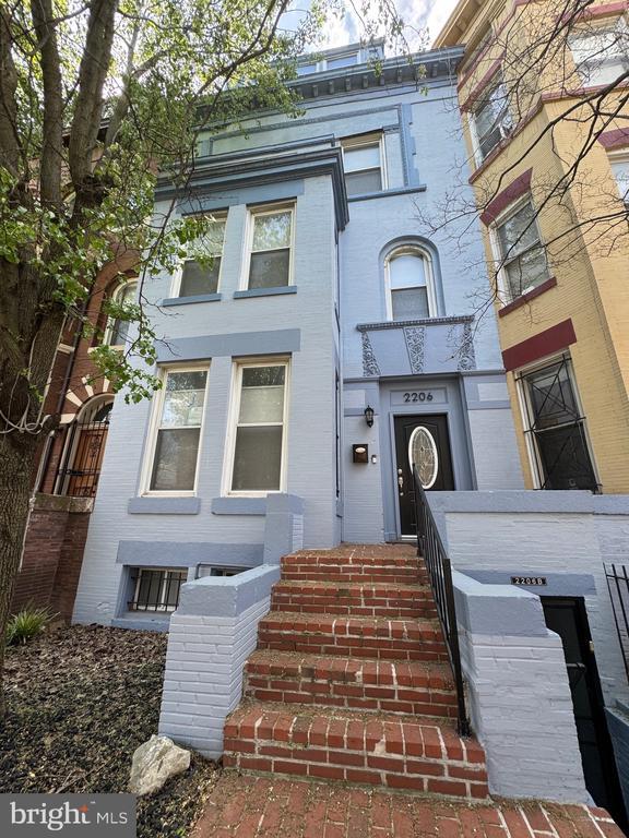 property at 2206 1st St NW
