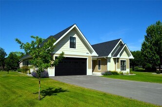 1228 Quail Ridge Dr in Kalispell, MT - Building Photo - Building Photo