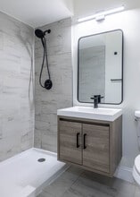 The Solaire at Las Palmas Village 55+ in Hialeah, FL - Foto de edificio - Interior Photo