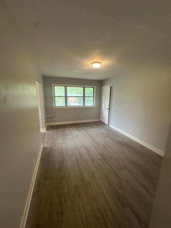 7230 W Lakefield Dr in Milwaukee, WI - Building Photo - Building Photo