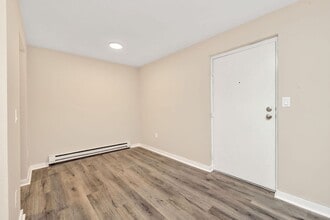 Pinecrest Apartments of Milford in Milford, OH - Foto de edificio - Interior Photo