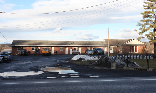 2071 Ulster Ave in Lake Katrine, NY - Building Photo - Building Photo