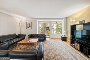 1435 4th St SW in Washington, DC - Building Photo