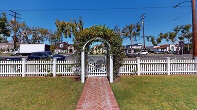 624 1st St in Coronado, CA - Building Photo - Building Photo