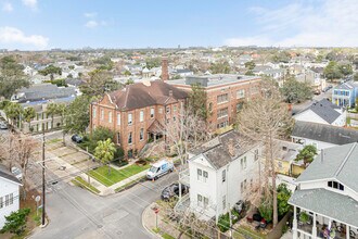 4848 Coliseum St in New Orleans, LA - Foto de edificio - Building Photo