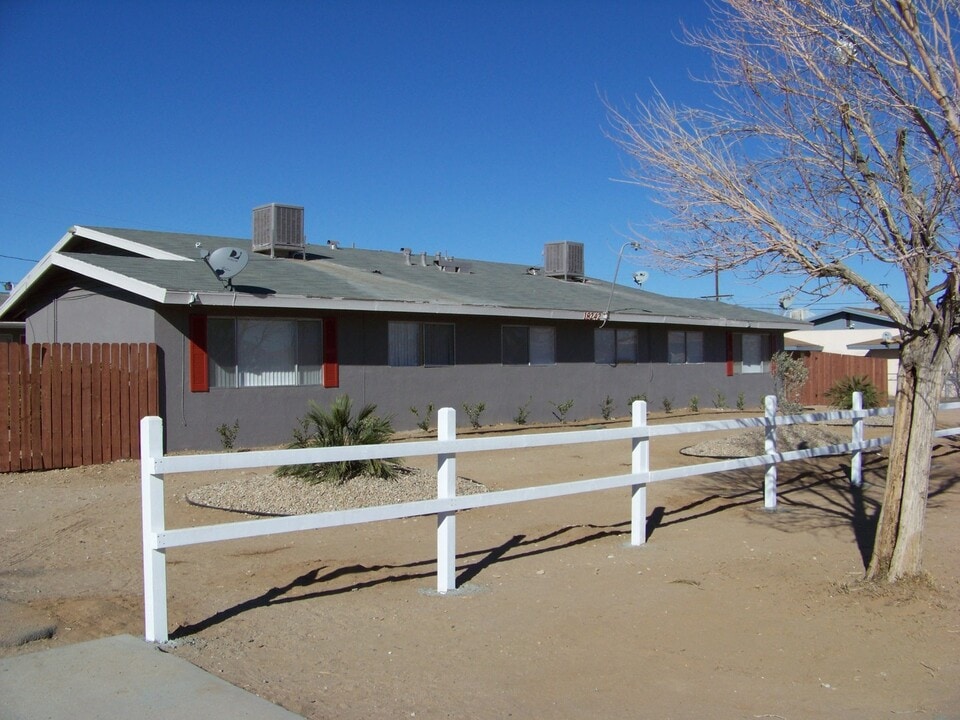 18242 Cherimoya in Adelanto, CA - Building Photo