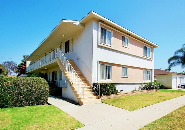 Lido Apartments - 3932 Sawtelle Blvd in Los Angeles, CA - Foto de edificio - Building Photo