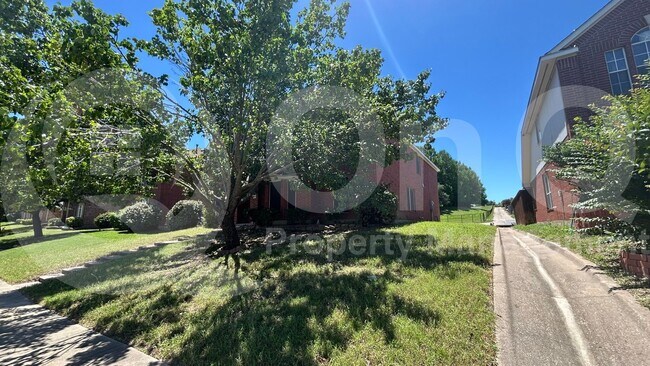 2210 Elm Falls Pl in Mesquite, TX - Building Photo - Building Photo