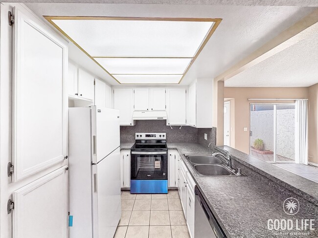 property at 2812 E Valley Pkwy