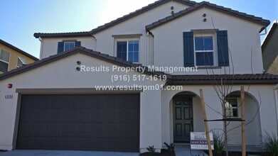 4329 Gentry Wy in Rocklin, CA - Building Photo - Building Photo