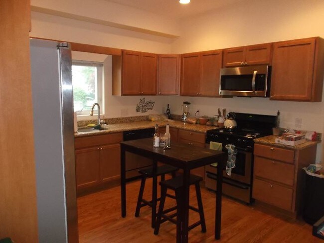 65 Mapleton St-Unit -Room 1 in Boston, MA - Building Photo - Building Photo
