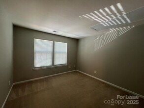 9423 Alice McGinn Drive in Charlotte, NC - Building Photo - Building Photo
