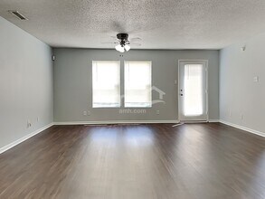 1783 Feather Reed Ln in Greenwood, IN - Building Photo - Building Photo