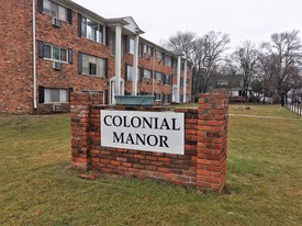 Colonial Manor Apartments