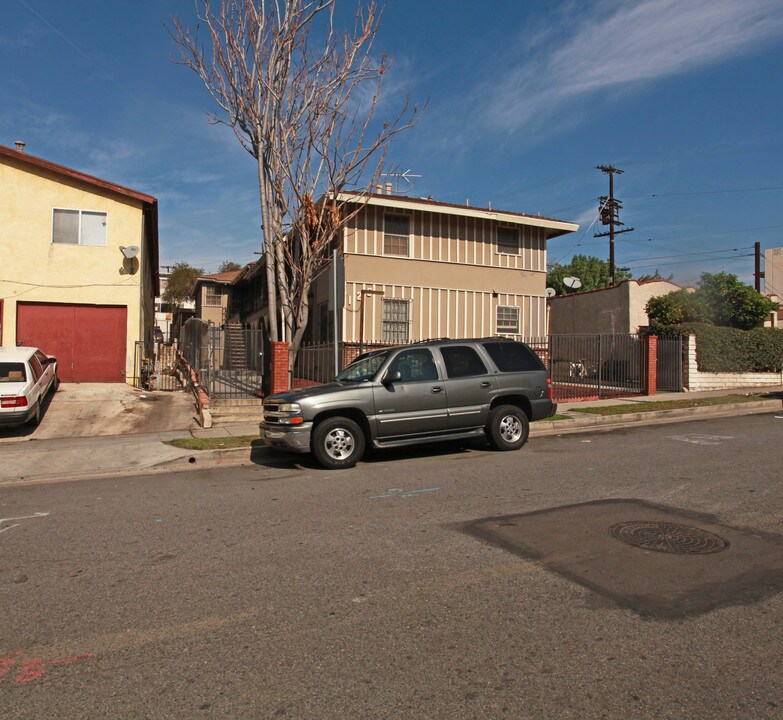 125 S Union Pl in Los Angeles, CA - Building Photo