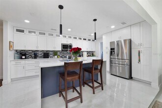 5621 Lake Mary Jess Shores Ct in Edgewood, FL - Building Photo - Building Photo