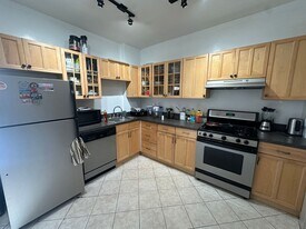 134-140 Sutherland Rd in Boston, MA - Building Photo