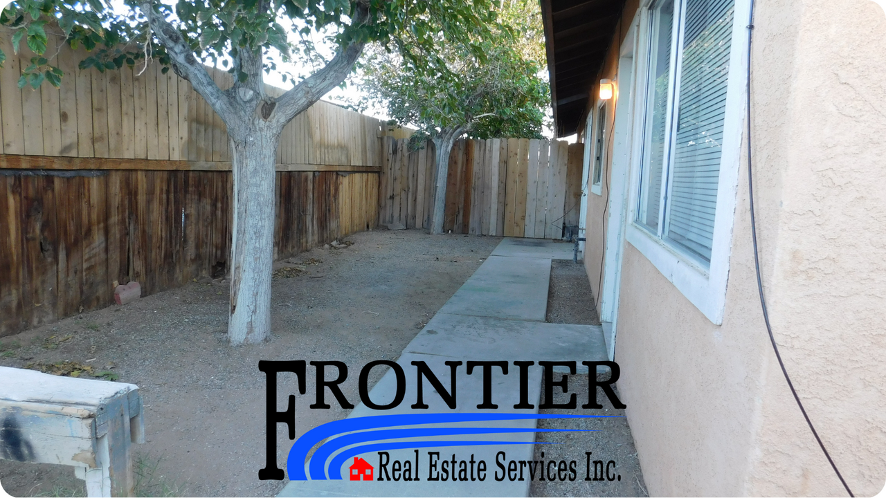 740 Commercial Ave in Ridgecrest, CA - Building Photo