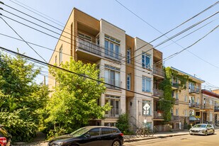 4444 Coloniale Av in Montréal, QC - Building Photo