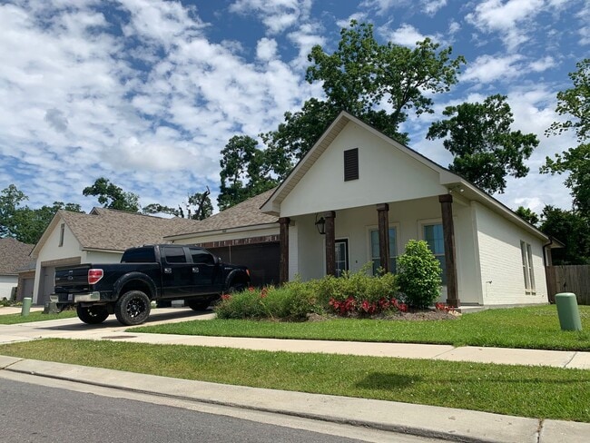 property at 368 Lake Breeze Dr