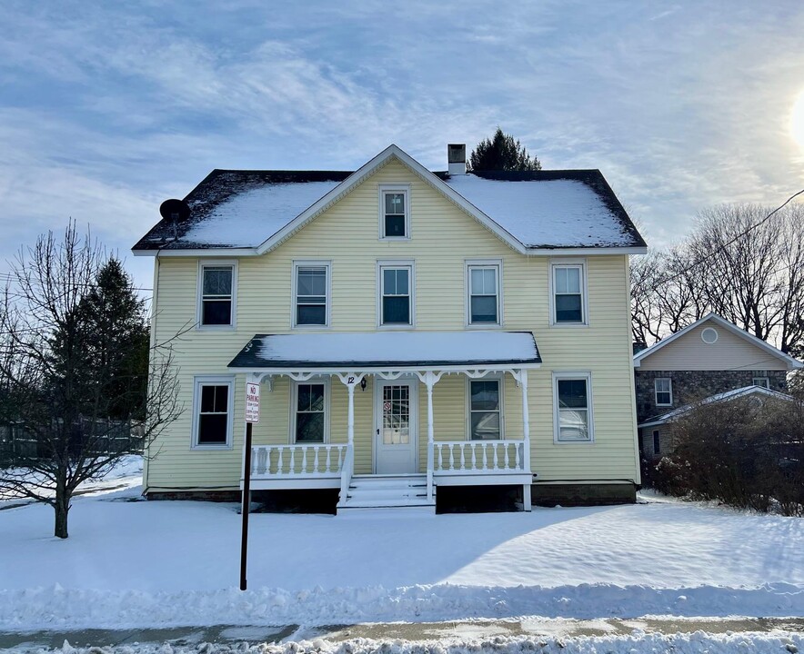 12 Alden Pl in Millbrook, NY - Building Photo