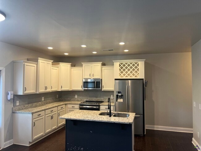 323 Rippling Water Way in Perry, GA - Building Photo - Building Photo