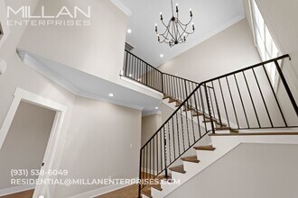 1069 Veridian Dr in Clarksville, TN - Building Photo - Building Photo