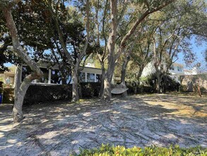 16 Highpoint Dr in Gulf Breeze, FL - Building Photo - Building Photo