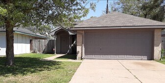 8527 Ashlawn Dr in Houston, TX - Building Photo