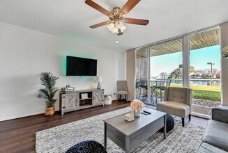 12600 Melville Dr in Montgomery, TX - Building Photo - Building Photo