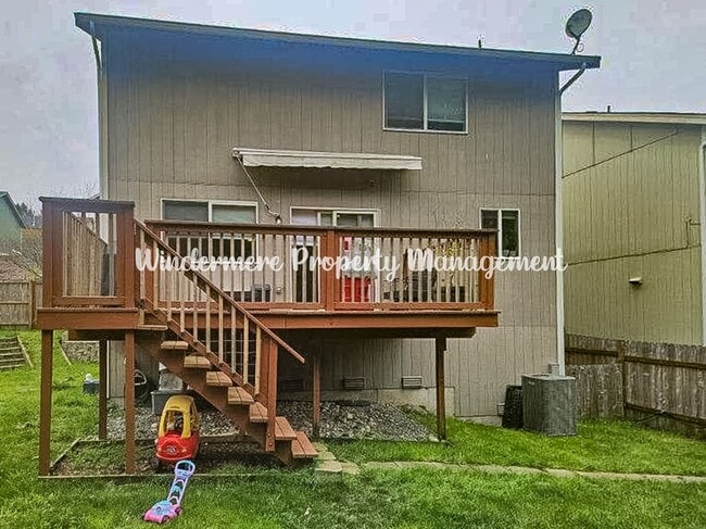 2715 Maryland Way E in Port Orchard, WA - Building Photo - Building Photo