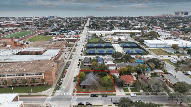 4301 Avenue O in Galveston, TX - Building Photo - Building Photo